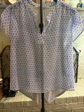 Collective Concepts Light Blue Geometric Notch-Neck Blouse